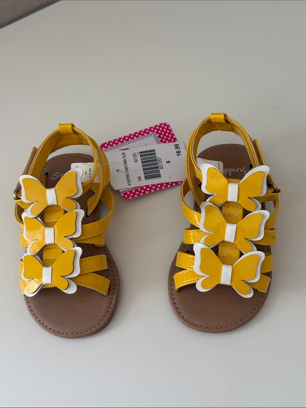 Girls Yellow Butterfly Strappy Velcro Sandals 6 NWT